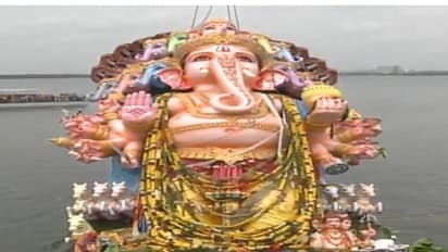 గంగమ్మ ఒడికి చేరిన ఖైరతాబాద్ వినాయకుడు