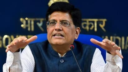 पीयूष गोयल ने बदला भौतिकी का इतिहास, जमकर हुए ट्रोल