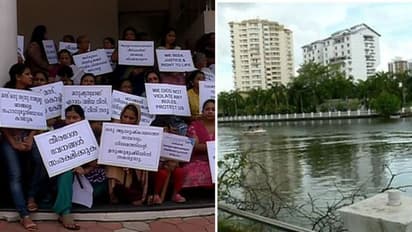 മരട് ഫ്ലാറ്റ് പ്രശ്നം; ജ്യുഡീഷ്യൽ അന്വേഷണം വേണമെന്നാവശ്യം, കോൺ​ഗ്രസിന്റെ മാർച്ച് ഇന്ന്