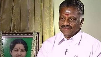 கட்சிக்காக துணை முதல்வர் பதவியிலிருந்து விலகத் தயார்..? ஓ.பன்னீர்செல்வத்தின் அதிரடி ட்விஸ்ட்..!