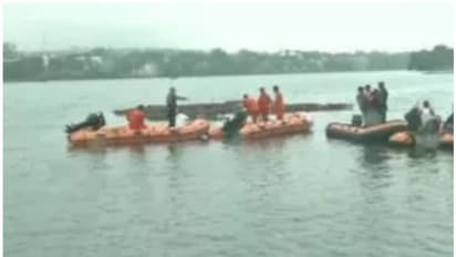 ഗണപതി വിഗ്രഹ നിമജ്ജനത്തിനിടെ ഭോപ്പാലില് ബോട്ടപകടം; 11 മരണം