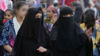 कोख में है बिटिया तो दे दिया तीन तलाक