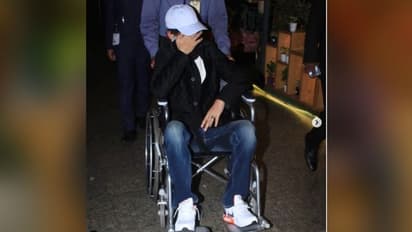 एयरपोर्ट पर व्हीलचेयर पर नजर आए इरफान खान के बिमार होने का सच आया सामने