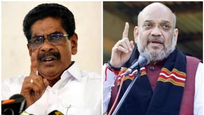 ഭാഷാഭ്രാന്തിലേക്ക് തള്ളിവിടാനുള്ള നീക്കം അപകടകരമെന്ന് മുല്ലപ്പള്ളി രാമചന്ദ്രൻ