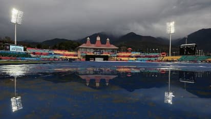 കനത്ത മഴ; ഇന്ത്യ- ദക്ഷിണാഫ്രിക്ക ആദ്യ ഏകദിനം ഒരു പന്തുമെറിയാതെ ഉപേക്ഷിച്ചു