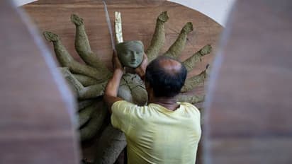 নারীজাতিকেই উৎসর্গ করে সেজে উঠতে চলেছে বড়শুলের অন্নদাপল্লী সর্বজনীন