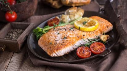 അമിതഭാരം അലട്ടുന്നുവോ? മത്സ്യം കഴിച്ച് തടി കുറയ്ക്കാം !