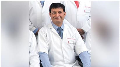 കാറിന്റെ ടയര് മാറ്റാന് സഹായിക്കാനിറങ്ങി; ഡോക്ടറെയും ഡ്രൈവറെയും തേടിയെത്തിയത് ദുരന്തം