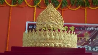 মোদীর জন্মদিনে বিশেষ উপহার, হনুমানজিকে ১.২৫ কেজির সোনার মুকুট উৎসর্গ এক কাশীবাসীর