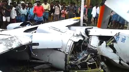 జనావాసాల్లో కుప్పకూలిన విమానం..23మంది మృతి