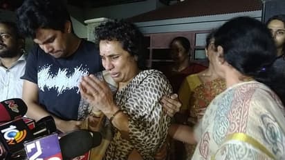 నాన్నని వేధించిన వారిపై చర్యలు తీసుకోండి: కోడెల కుమార్తె