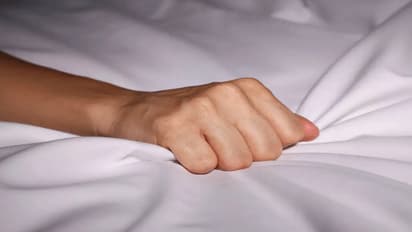 గూగుల్ సెర్చ్ లో టాప్...  వర్జిన్ వధువే కావాలి