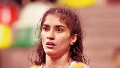 विश्व कुश्ती चैंपियनशिप में भारत की उम्मीदें खत्म, विनेश ने भी किया निराश