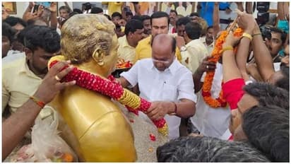 சத்தம் இல்லாமல் நடந்த காடுவெட்டி குரு மணிமண்டபம் திறப்பு விழா..! அன்புமணியை நோக்கி எழுப்பப்படும் கேள்விகள்..!