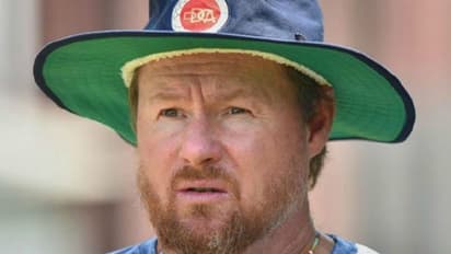 இந்திய அணிக்கு கிடைத்த வரப்பிரசாதம் அந்த பையன்.. அசால்ட்டா 150 கிமீ வேகத்துல போடுறான்.. இளம் வீரருக்கு உலக கோப்பை நாயகன் புகழாரம்