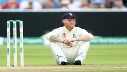 সংবাদপত্রে খোলসা ব্যক্তিগত জীবন, একহাত নিলেন ইংল্যান্ড অলরাউন্ডার