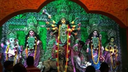 এবছর পুজোয় গন্তব্য হোক রোম, ভ্যাটিকান সিটির আদলে তৈরি হচ্ছে শ্রীভূমির পুজো মন্ডপ