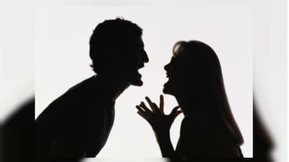 మొదటి పెళ్లి దాచి...రెండో పెళ్లి... జీతం తక్కువ అంటూ...