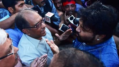 Union minister Babul Supriyo heckled at Jadavpur University, says students claimed to be Naxals