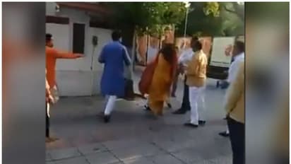 భార్యపై చేయి చేసుకున్న బీజేపీ నేత... పార్టీ నుంచి సస్పెన్షన్