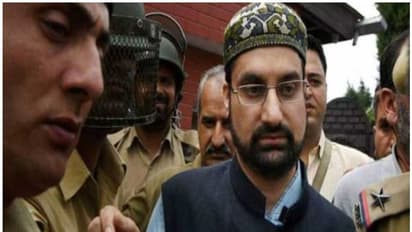 കശ്മീരില് അഞ്ചോളം നേതാക്കള് തടവില് നിന്നുള്ള മോചനത്തിനായി ബോണ്ട് ഒപ്പുവെച്ചതായി റിപ്പോര്ട്ട്