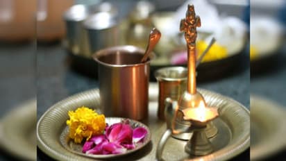 বাড়িতে ঠাকুর ঘরের এই নিয়মগুলো জানেন তো, অন্যথায় দেখা দিতে পারে সমস্যা