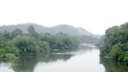 ಪತಿ ಸಾವಿನಿಂದ ಮನನೊಂದು ಇಬ್ಬರು ಮಕ್ಕಳೊಂದಿಗೆ ನದಿಗೆ ಹಾರಿದ ಮಹಿಳೆ