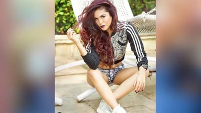 21 साल बाद ऐसी दिखती हैं शाहरुख और रानी मुखर्जी की 'बेटी अंजलि': PHOTOS