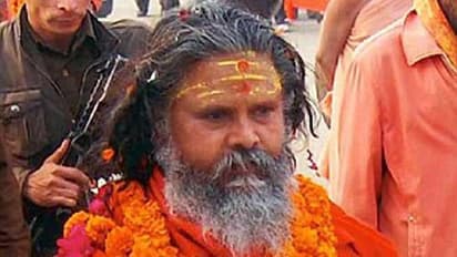 নরেন্দ্র গিরির মৃত্যুর ঠিক আগের মুহুর্তের ভিডিও, তদন্তে চাঞ্চল্যকর তথ্য পুলিশের হাতে