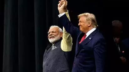 'സ്വന്തം രാജ്യം ഭരിക്കാനറിയാത്തവര് കശ്മീരിനായി വാദിക്കുന്നു; ട്രംപിനെ വേദിയിലിരുത്തി ഇമ്രാനെ പരിഹസിച്ച് മോദി