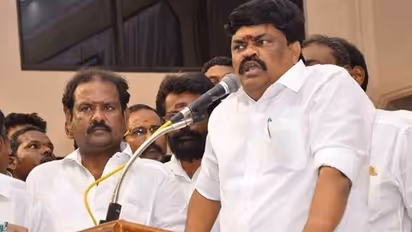 கே.பி. முனுசாமி ரூ.1 கோடி கேட்டது உண்மைதான்.. ஆனால்.. சீனாக சீனுக்கு வரும் ராஜேந்திர பாலாஜி..!