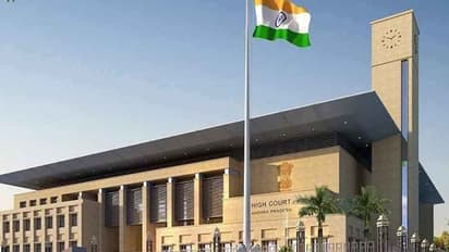 ఏపీ హైకోర్టు తరలింపు ప్రచారం: అమరావతిలో న్యాయవాదుల ఆందోళన