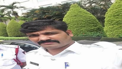 ಬೆಂಗಳೂರು: ನೋ ಪಾರ್ಕಿಂಗ್ ದಂಡ ಹಾಕಿದ ಸಿಟ್ಟಿಗೆ ಪೊಲೀಸಪ್ಪನ ವಸ್ತುಗಳನ್ನೇ ಕದ್ದ ಭೂಪ..!