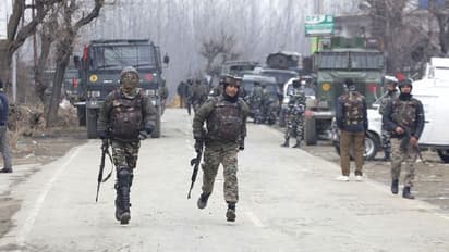 ജമ്മു കശ്മീരിൽ നാല് ഹിസ്‌ബുൾ മുജാഹിദ്ദീൻ ഭീകരർ പിടിയിൽ