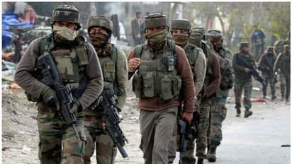 കശ്മീരില് ഭീകരാക്രമണ സാധ്യത സൈന്യം പരാജയപ്പെടുത്തി;വന് സ്ഫോടകവസ്തു ശേഖരം പിടിച്ചെടുത്തു