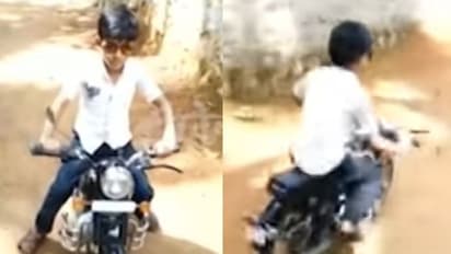 ಮಿನಿ ರಾಯಲ್ ಎನ್‌ಫೀಲ್ಡ್ ಬೈಕ್ ನಿರ್ಮಿಸಿ ಮಗನಿಗೆ ಗಿಫ್ಟ್!