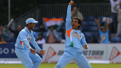 దినేశ్ కార్తీక్ మొదటి టీ20 ఆడినప్పుడు రిషబ్ పంత్ వయసెంతో తెలుసా...