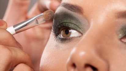 কীভাবে করবেন কনট্যুরিং, সহজ কয়টি ধাপ অনুসরণ করে ফুটিয়ে তুলুন আপনার সৌন্দর্য