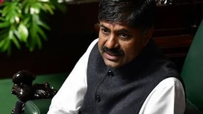 ಕೋಲಾರ: ಪ್ರಾಂಶುಪಾಲೆಗೆ ಶಾಸಕ ಕೃಷ್ಣಾರೆಡ್ಡಿ ತರಾಟೆ