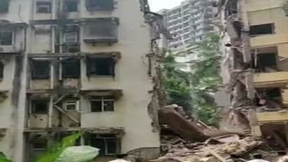 ముంబైలో కుప్పకూలిన ఐదంతస్తుల భవనం: శిథిలాల కింద పలువురు