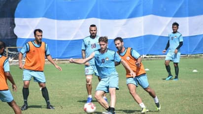 সাদার্নের বিরুদ্ধে জিতে গোল পার্থক্যে ইস্টবেঙ্গলকে টপকে গেল মোহনবাগান, সন্তোষে প্রথম ম্যাচেই হার বাংলার