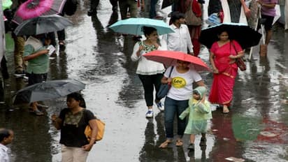 পুজো এগিয়ে আসতেই লাফিয়ে বাড়ছে সংক্রমণ, করোনায় ফের শীর্ষে কলকাতা