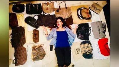 পুজোয় এবার নজর কারুন হাল ফ্যাশনের ব্যাগে, জেনে নিন ট্রেন্ডের তালিকা