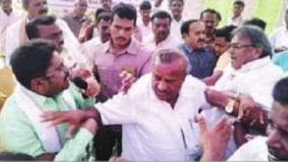 ಹಾಲಿ, ಮಾಜಿ ಶಾಸಕರ ತಳ್ಳಾಟ, ನೂಕಾಟ..!ಕುರ್ಚಿಗಳನ್ನೆಸೆದು ಕಿತ್ತಾಟ