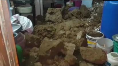 बारिश से बचने के लिए लिया जिस घर का सहारा, वही बना मौत की वजह