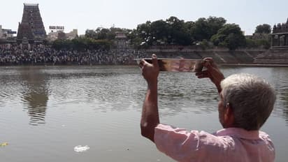 பித்ரு தோஷத்தில் இருந்து விடுபட அம்மாவாசையான இன்று இந்த 3 எளிய பரிகாரகங்ள செய்ங்க!