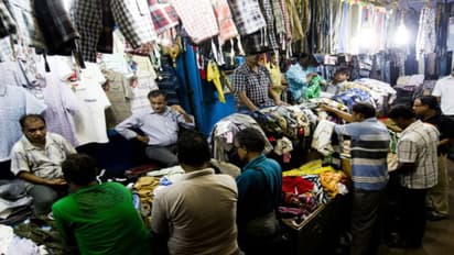 বেজেছে পুজোর ঘণ্টা ,সেলিব্রেশনে কলকাতা