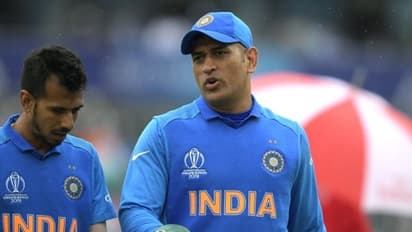 'ധോണി അന്ന് പുറത്തായപ്പോള്‍ കണ്ണീരടക്കാന്‍ പാടുപെട്ടു'; വെളിപ്പെടുത്തലുമായി ചാഹല്‍