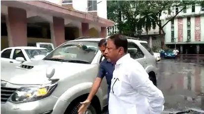 'বন্ধুর' এফআইআরে অস্বস্তিতে মুকুল,  কালীঘাট থানায় দিতেই হবে হাজিরা