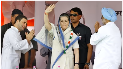 How PM’s post was belittled! Sonia Gandhi invited for Beijing Olympics in 2008, not then PM Manmohan Singh!